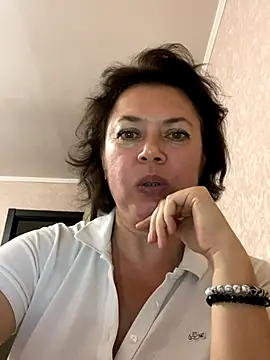 Kiravix online show from 09/24/25, 12:19