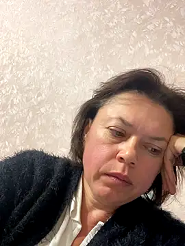 Kiravix online show from 09/30/25, 11:54