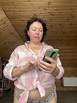 Kiravix online show from 12/21/25, 09:05