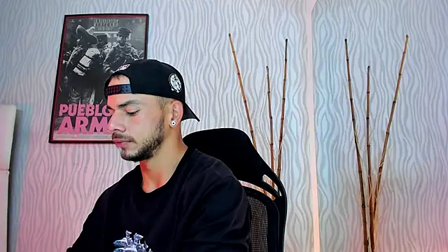 Snapshot of dylan_jacobx chatting on 01/13/26, 03:01 dylan jacobx online show from 01/13/26, 03:01