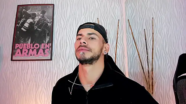 Snapshot of dylan_jacobx chatting on 01/16/26, 03:54 dylan jacobx online show from 01/16/26, 03:54