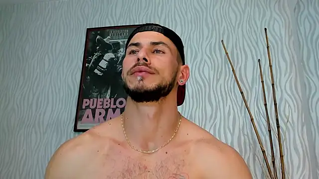 Snapshot of dylan_jacobx chatting on 03/03/26, 03:34 dylan jacobx online show from 03/03/26, 03:34