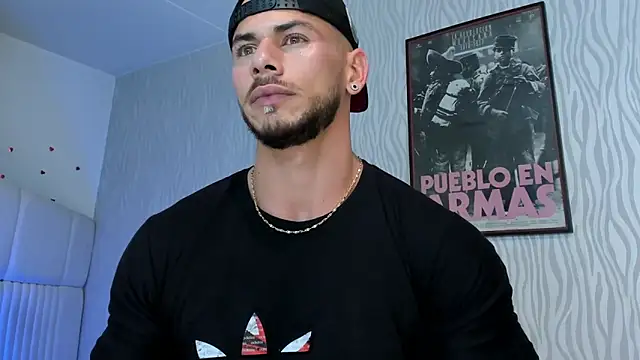 Snapshot of dylan_jacobx chatting on 03/14/26, 02:06 dylan jacobx online show from 03/14/26, 02:06