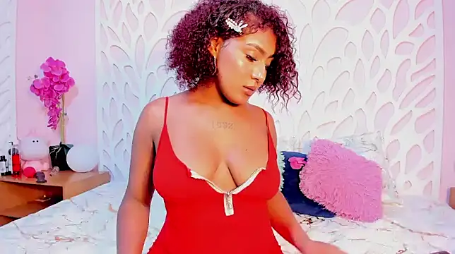 Snapshot of Emmadancer chatting on 09/25/25, 10:13 Emmadancer online show from 09/25/25, 10:13