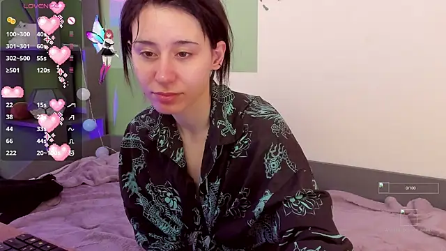 Snapshot of meomeee chatting on 10/14/25, 12:06 meomeee online show from 10/14/25, 12:06