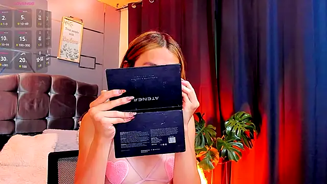 Snapshot of antonellastar24_ chatting on 12/03/25, 03:10 antonellastar24 online show from 12/03/25, 03:10