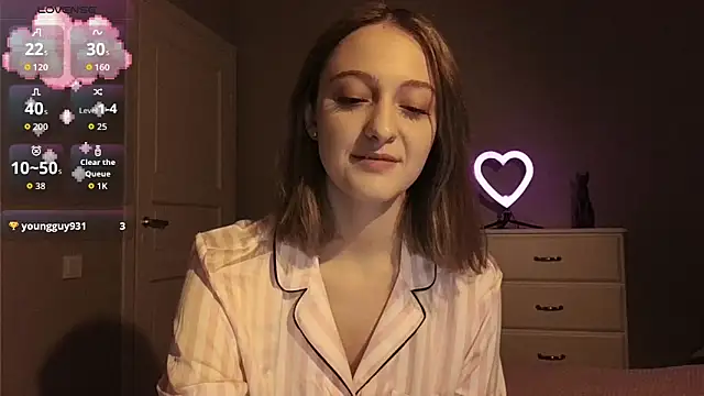 white liillyy online show from 11/10/25, 09:36