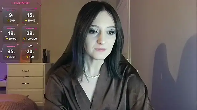 Snapshot of white_liillyy chatting on 04/29/26, 09:21 white liillyy online show from 04/29/26, 09:21