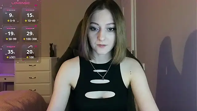 white liillyy online show from 06/13/26, 08:07