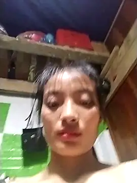 Snapshot of tdtd98 chatting on 09/23/25, 03:31 tdtd98 online show from 09/23/25, 03:31