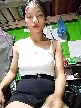 Snapshot of tdtd98 chatting on 09/29/25, 03:39 tdtd98 online show from 09/29/25, 03:39