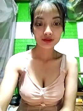 Snapshot of tdtd98 chatting on 10/27/25, 05:28 tdtd98 online show from 10/27/25, 05:28