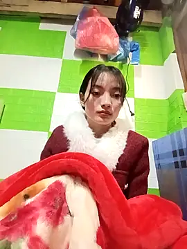 Snapshot of tdtd98 chatting on 12/15/25, 03:27 tdtd98 online show from 12/15/25, 03:27