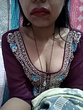 Snapshot of Paakhi-Singh chatting on 01/08/26, 05:10 Paakhi-Singh online show from 01/08/26, 05:10