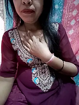 Snapshot of Paakhi-Singh chatting on 01/08/26, 05:15 Paakhi-Singh online show from 01/08/26, 05:15