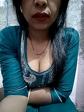 Snapshot of Paakhi-Singh chatting on 03/17/26, 05:38 Paakhi-Singh online show from 03/17/26, 05:38