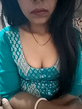 Snapshot of Paakhi-Singh chatting on 03/26/26, 10:43 Paakhi-Singh online show from 03/26/26, 10:43