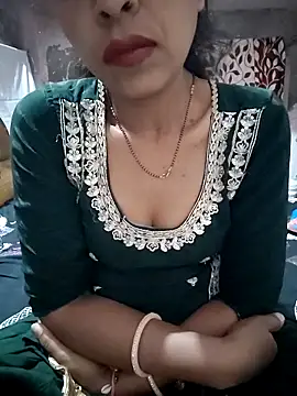 Snapshot of Paakhi-Singh chatting on 03/29/26, 05:13 Paakhi-Singh online show from 03/29/26, 05:13