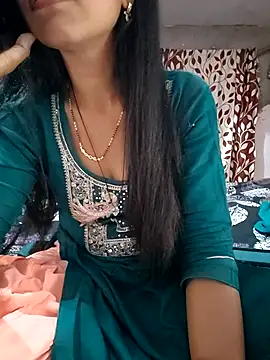 Snapshot of Paakhi-Singh chatting on 04/24/26, 08:06 Paakhi-Singh online show from 04/24/26, 08:06