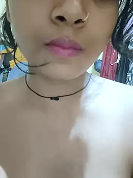 RAYI Queen 2 online show from 05/05/26, 08:39