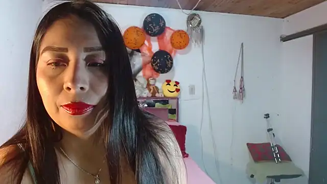 Mariajose202 online show from 10/24/25, 11:50