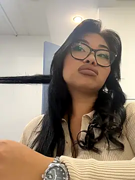 Mia stepMOM online show from 09/14/25, 06:01