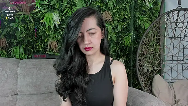 Saya Amaretto1 online show from 09/19/25, 09:04