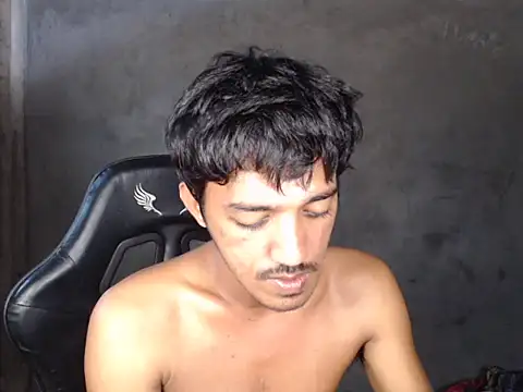 RowyCam online show from 11/26/25, 06:47