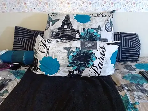 Snapshot of AfricanDoll15 chatting on 10/03/25, 08:28 AfricanDoll15 online show from 10/03/25, 08:28