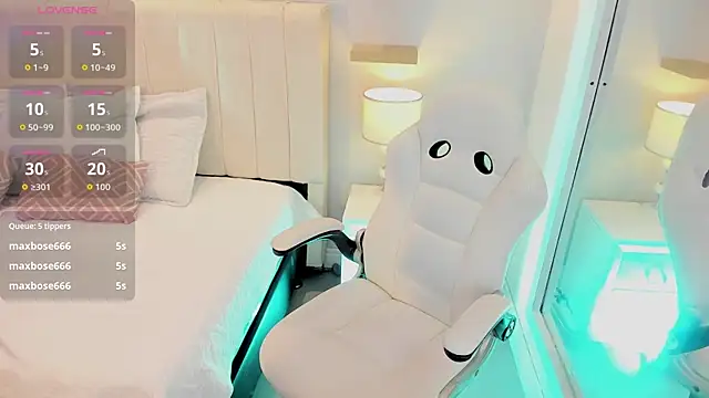 manyaa  online show from 11/25/25, 07:47