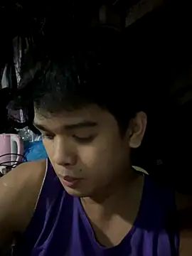 Snapshot of iampinoy19 chatting on 10/07/25, 01:30 iampinoy19 online show from 10/07/25, 01:30
