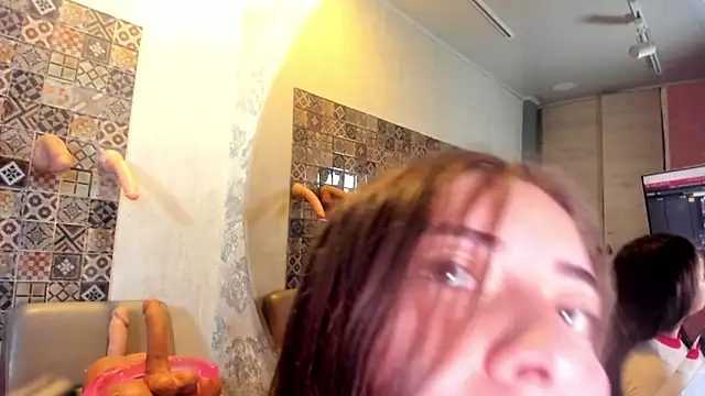 Keyla ruiz  online show from 05/09/26, 06:46