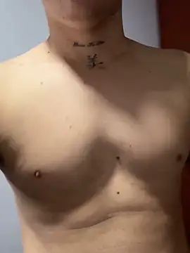 Snapshot of Kurtxxx22 chatting on 11/03/25, 08:21 Kurtxxx22 online show from 11/03/25, 08:21