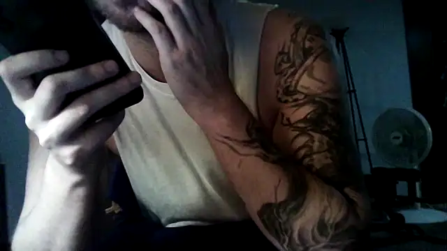 Snapshot of WyattL96 chatting on 07/30/26, 05:34 WyattL96 online show from 07/30/26, 05:34