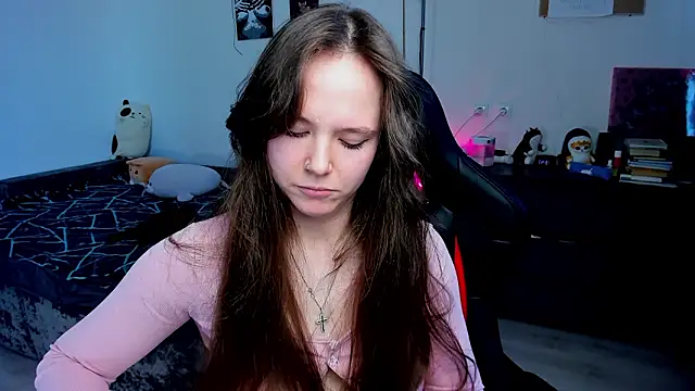 Snapshot of cute_little_ass chatting on 03/27/26, 08:26 cute little ass online show from 03/27/26, 08:26