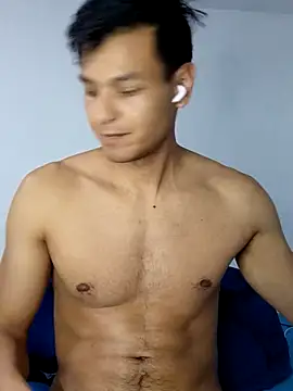 Snapshot of Valois2025 chatting on 04/04/26, 06:33 Valois2025 online show from 04/04/26, 06:33