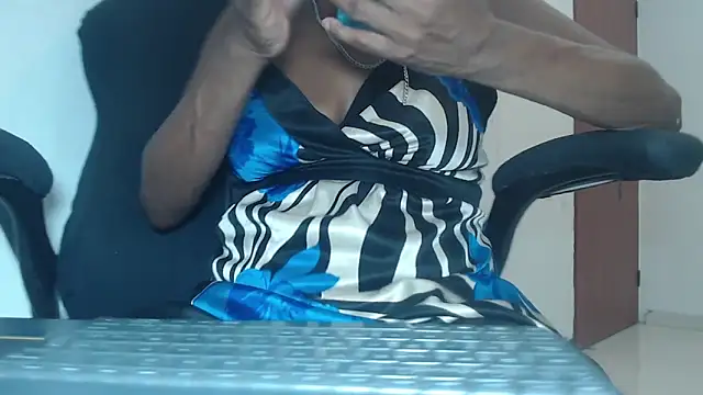 Snapshot of JackyHotBlack chatting on 09/19/25, 02:29 JackyHotBlack online show from 09/19/25, 02:29