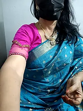 ammala honey online show from 10/31/25, 03:02