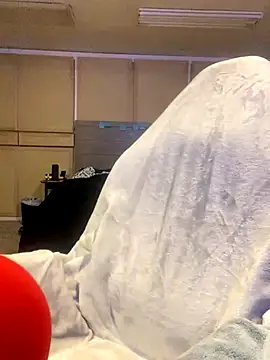 Snapshot of StandOnthatboy chatting on 11/16/25, 02:50 StandOnthatboy online show from 11/16/25, 02:50