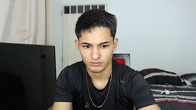 Alex mojica online show from 11/25/25, 02:06