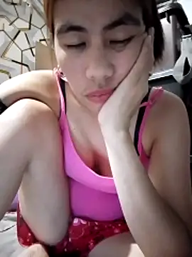 Snapshot of Deliciousgirl14 chatting on 06/18/26, 09:58 Deliciousgirl14 online show from 06/18/26, 09:58
