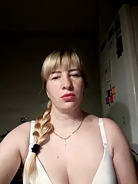 babyjessi online show from 10/28/25, 09:50