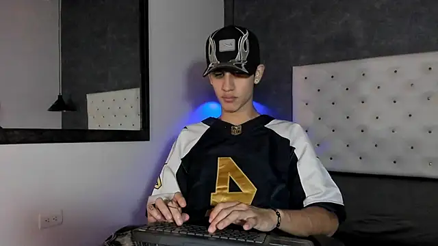  realwav online show from 11/22/25, 04:22