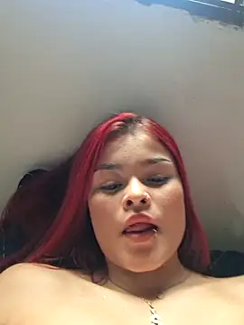 NahomiRichards  online show from 11/18/25, 07:18