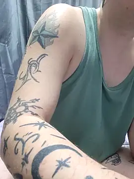 Snapshot of matty244 chatting on 03/26/26, 07:14 matty244 online show from 03/26/26, 07:14