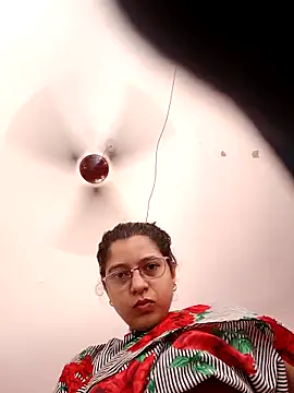 thanusi 2 online show from 10/17/25, 05:43