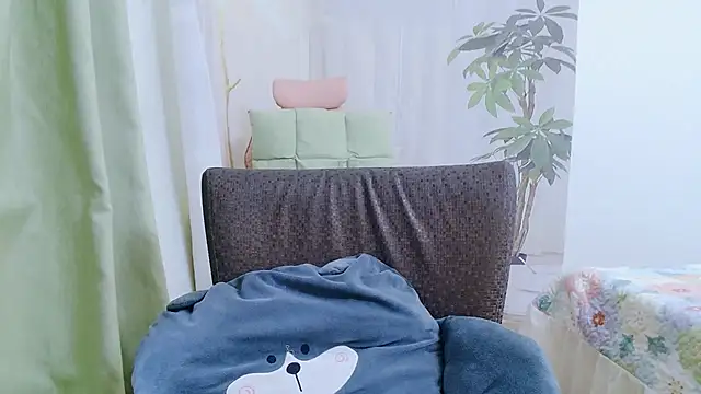 Snapshot of Winnie-01 chatting on 05/28/26, 03:26 Winnie-01 online show from 05/28/26, 03:26