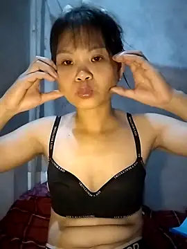 LinhNa999 online show from 09/19/25, 11:55