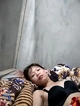 LinhNa999 online show from 11/02/25, 01:19