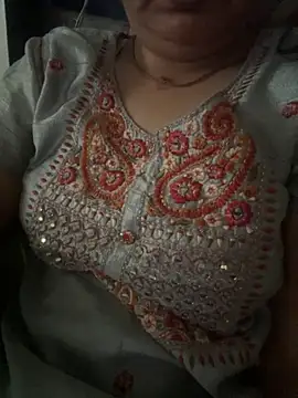 Monika-jaan online show from 11/28/25, 04:37